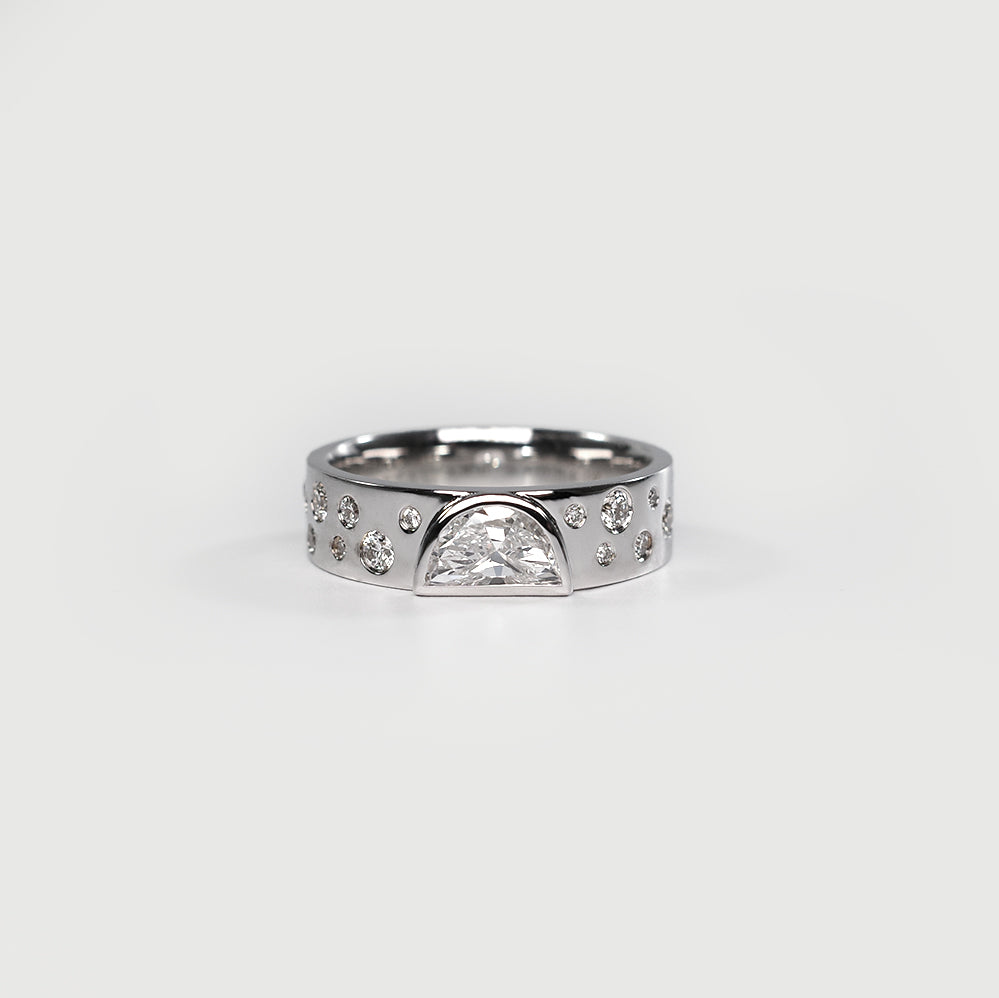 Moon Ring – Petal and Stone